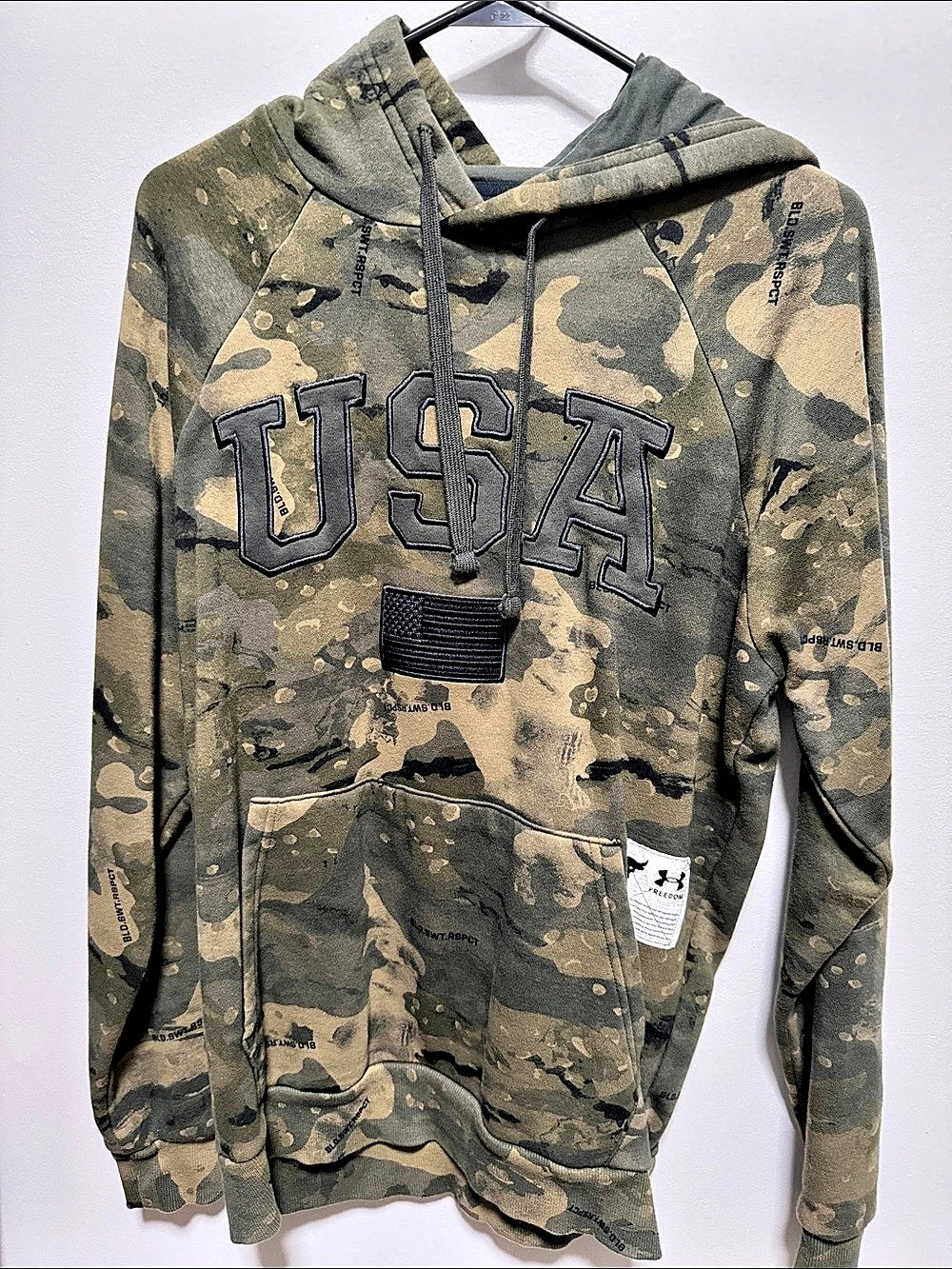 Under Armour Project Rock Freedom USA Camo Hoodie Medium